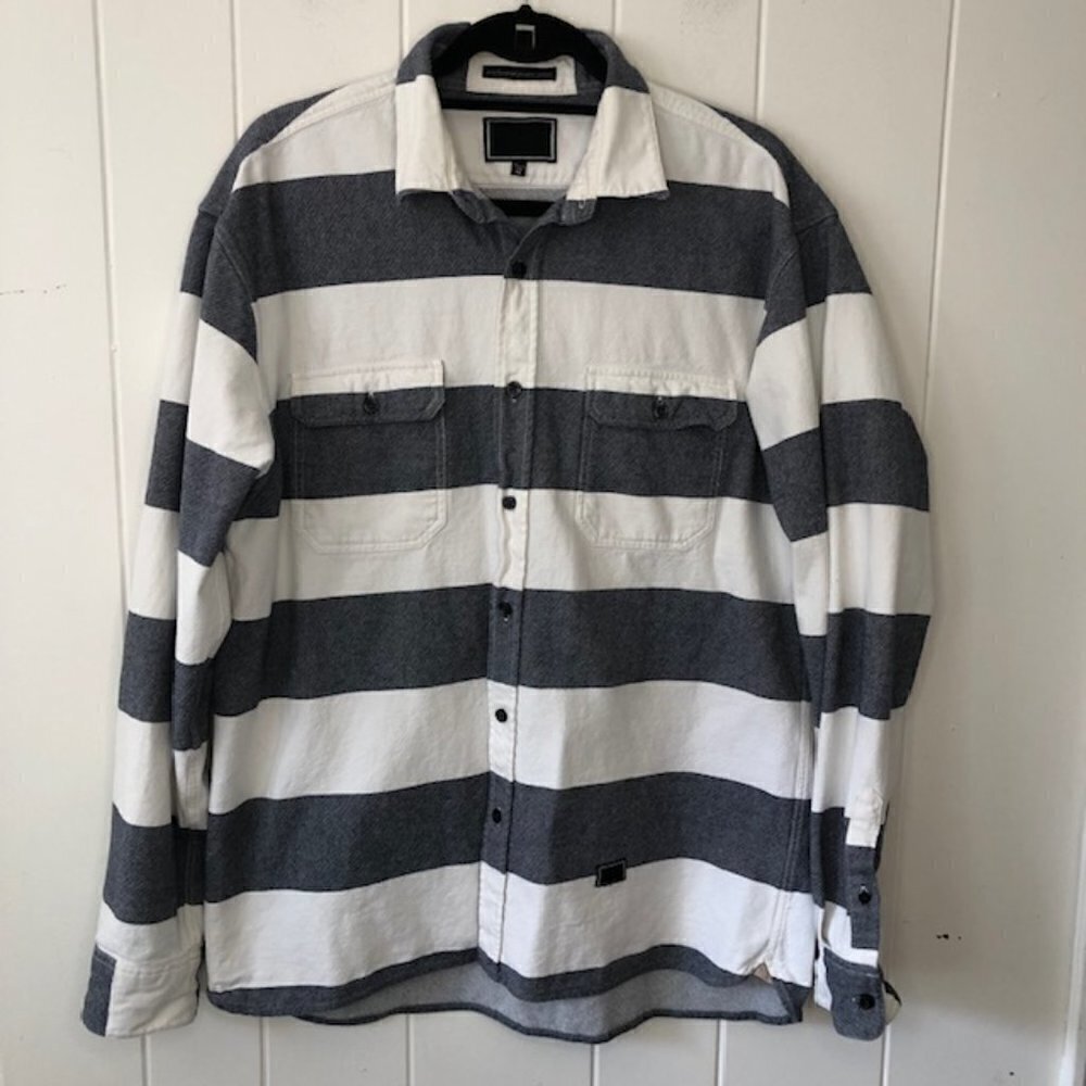 Blank Label Preppy Nautical Button Up Striped Shirt with Front Pockets